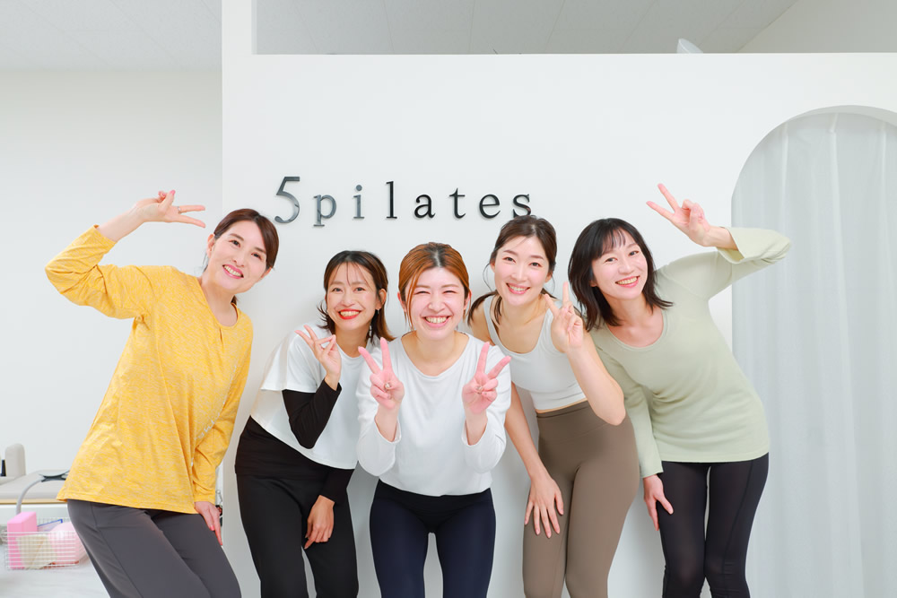 5pilatesのスタジオに集まった受講者たち